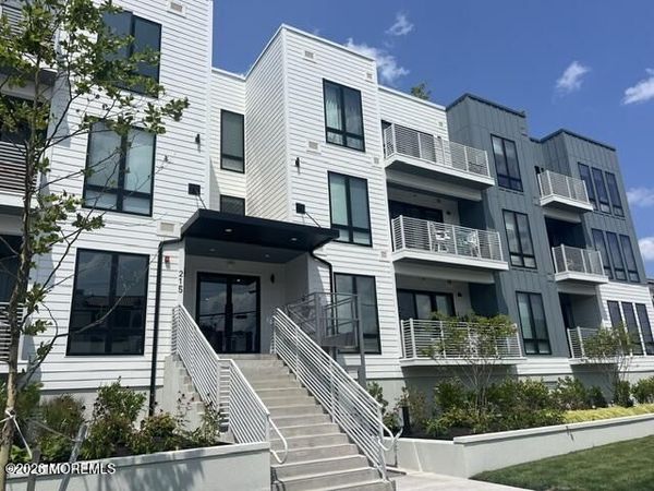 215 2nd Avenue, Unit 203, Asbury Park, NJ 07712