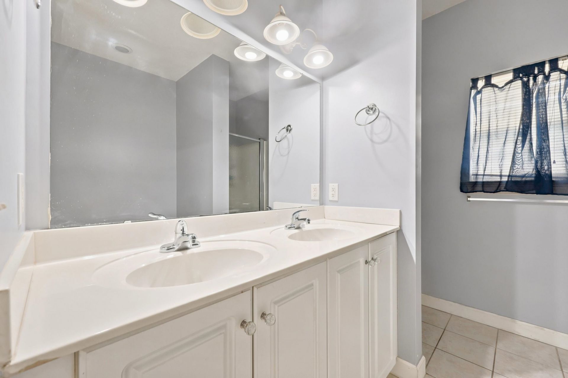 909 Leather Leaf Ln. Photo 12