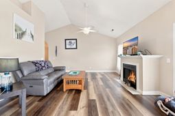909 Leather Leaf Ln. photo 4