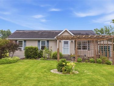 8485 Stringham Drive , Batavia, NY 14020