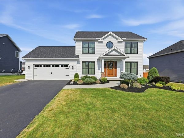 51 Vista Court , Buffalo, NY 14224