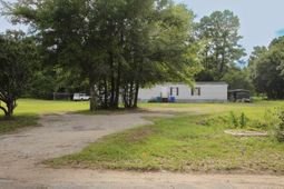 2909 Auldreeke Road photo 4
