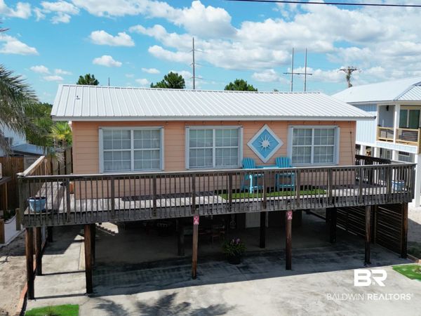 494 E 2nd Avenue, Gulf Shores, AL 36542