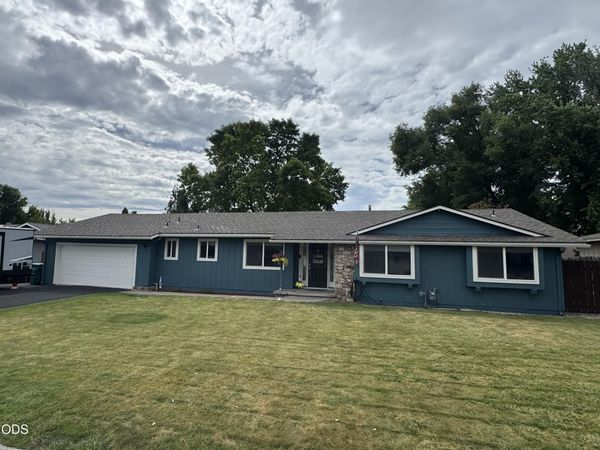 3426 Coronado Way, Klamath Falls, OR 97603