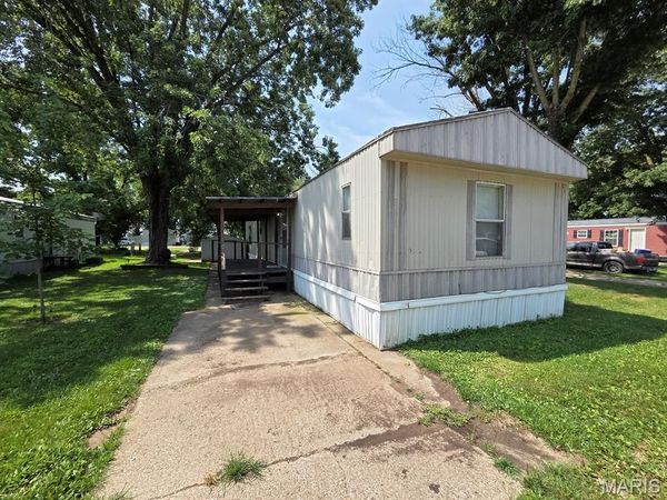32811 Willow Street , La Grange, MO 63448
