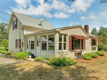 28 Salmon Falls Road, Rochester, NH 03868
