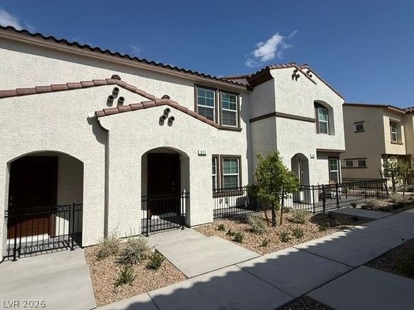 911 Rosy Starling Street , Henderson, NV 89011