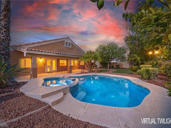 5612 Summer Splash Court, Las Vegas, NV 89131