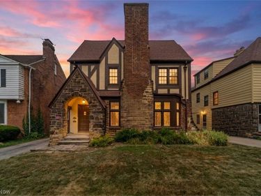 19619 Winslow Road, Shaker Heights, OH 44122