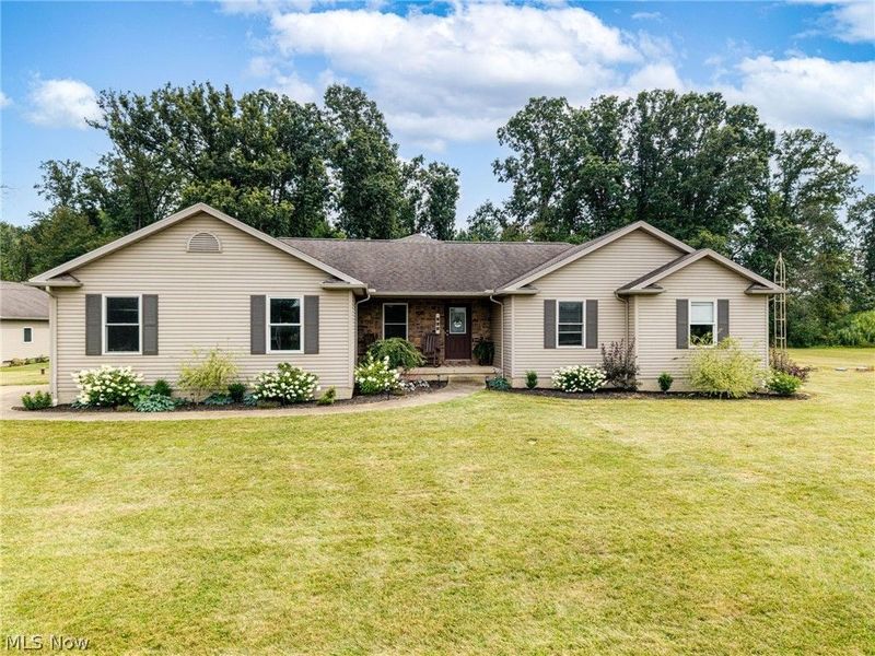 227 E Easton Road, Creston, OH 44217 Photo 1