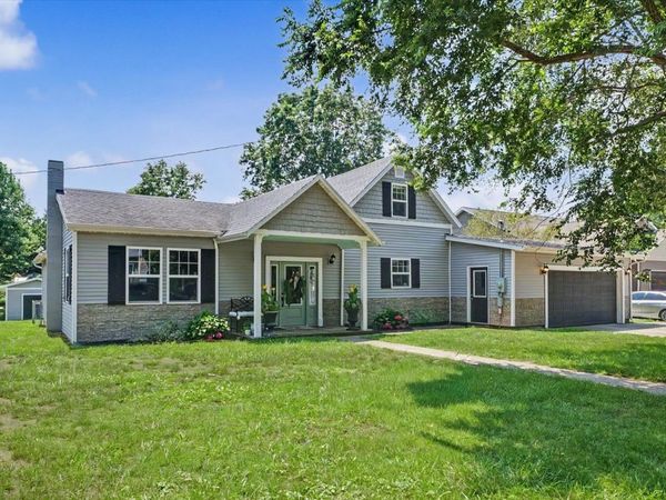 101 E Douglas Street , St. Joseph, IL 61873