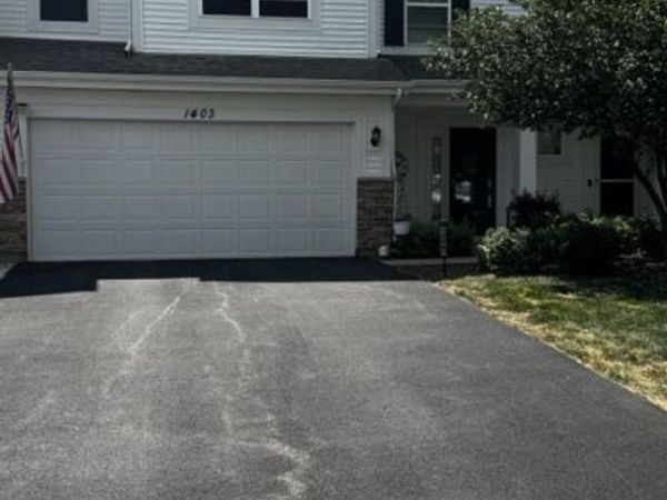 1403 Isle Royale Court , Pingree Grove, IL 60140