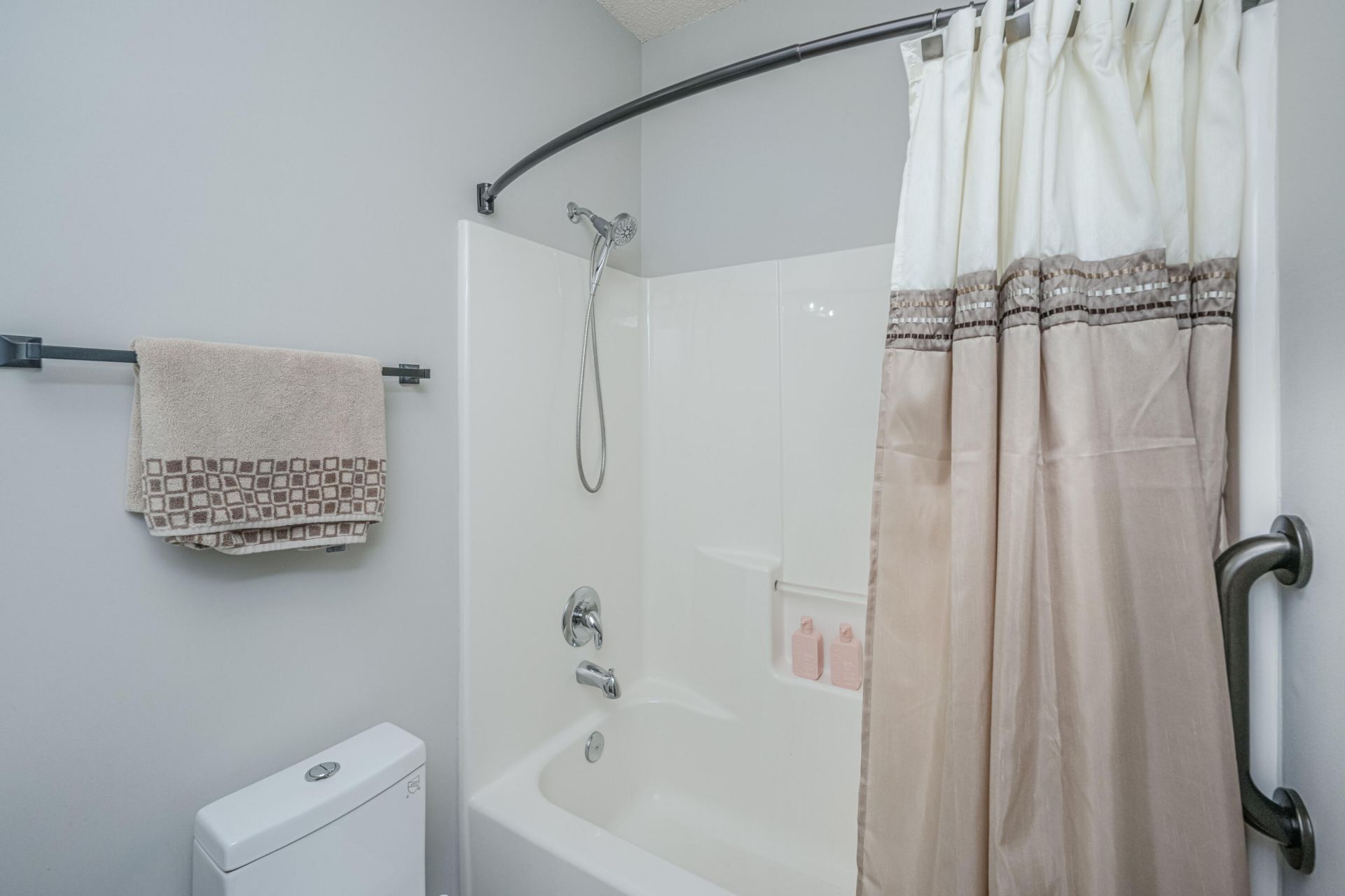 106 Cabrill Drive Photo 16