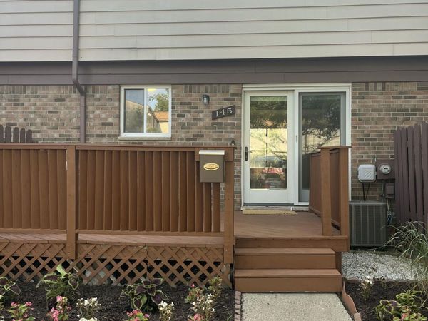 145 Sheffield Drive, Saline, MI 48176
