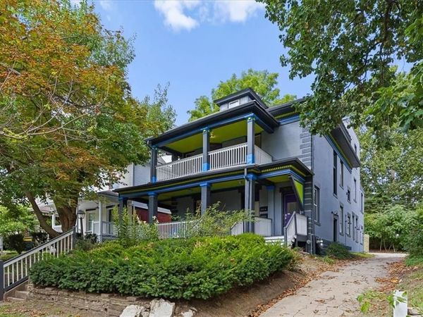 3612 Wyandotte Street, Kansas City, MO 64111