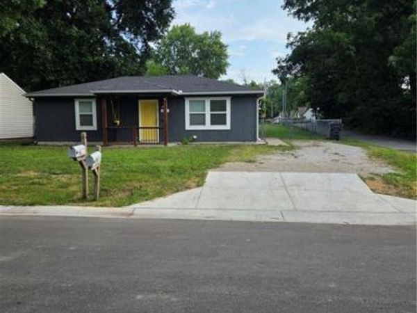326 Front Street, Grain Valley, MO 64029
