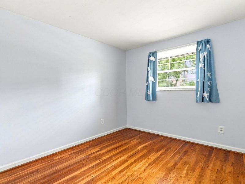 402 Hermitage Road, Columbus, OH 43230 Photo 22