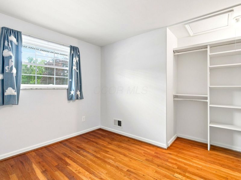402 Hermitage Road, Columbus, OH 43230 Photo 23