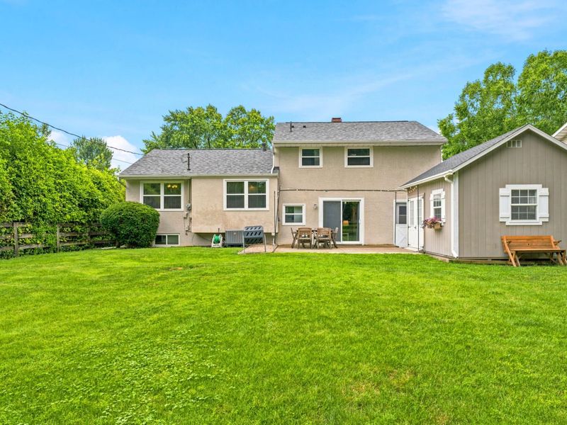 402 Hermitage Road, Columbus, OH 43230 Photo 39