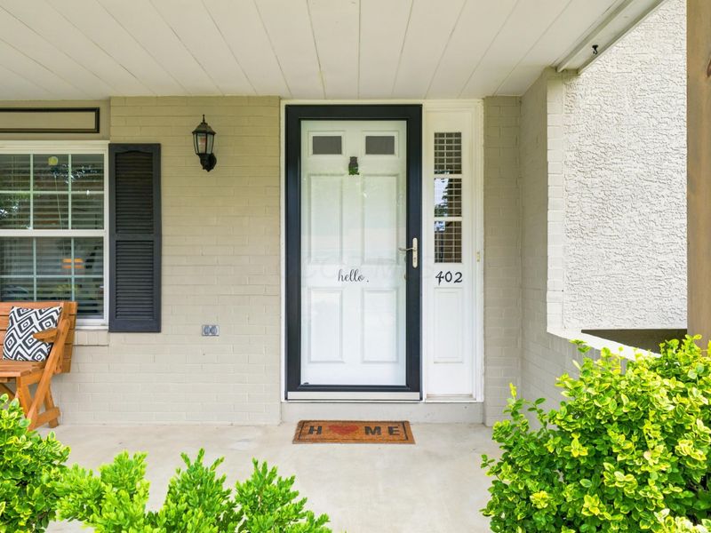 402 Hermitage Road, Columbus, OH 43230 Photo 4