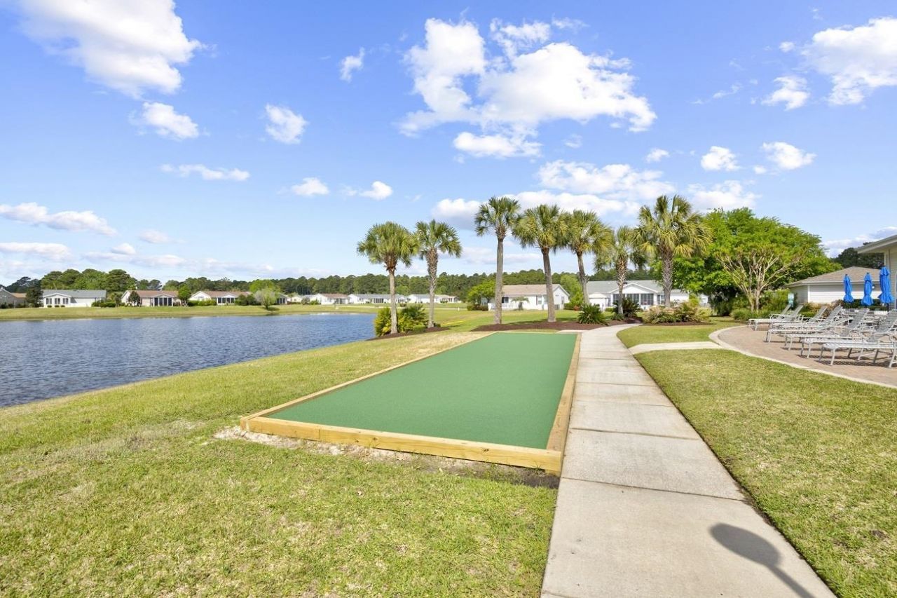 227 Lakeside Crossing Dr. Photo 33