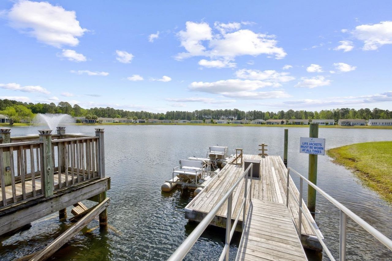 227 Lakeside Crossing Dr. Photo 36