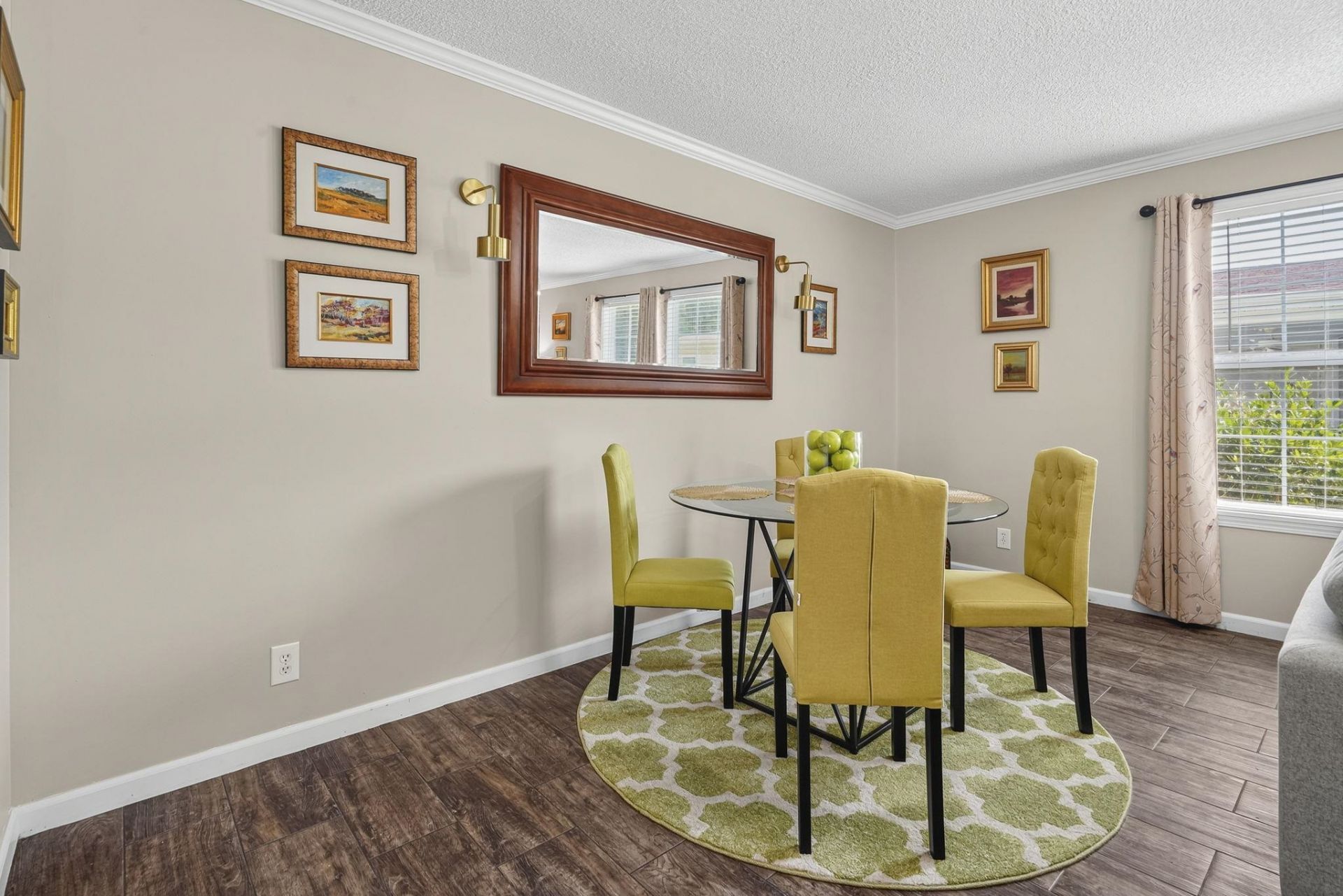 227 Lakeside Crossing Dr. Photo 8