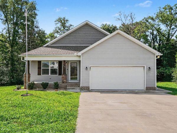 118 Blue Grass Dr , Shelbyville, TN 37160