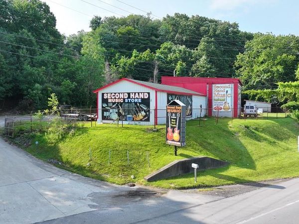 730 Olivesburg Rd, Mansfield, OH 44905