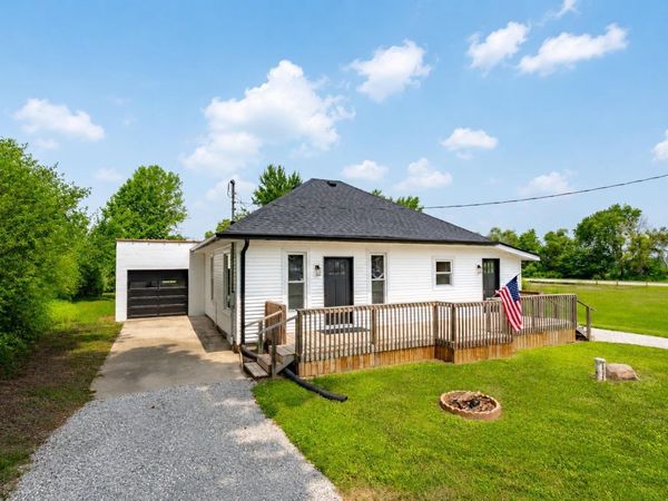 102 North Street, Sidney, IN 46566
