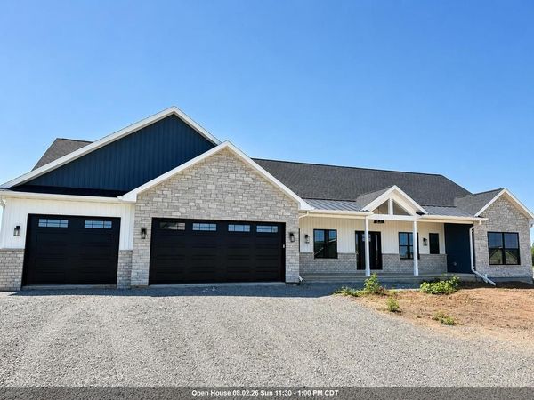 N1282 MEADOW PARK DRIVE, Greenville, WI 54942