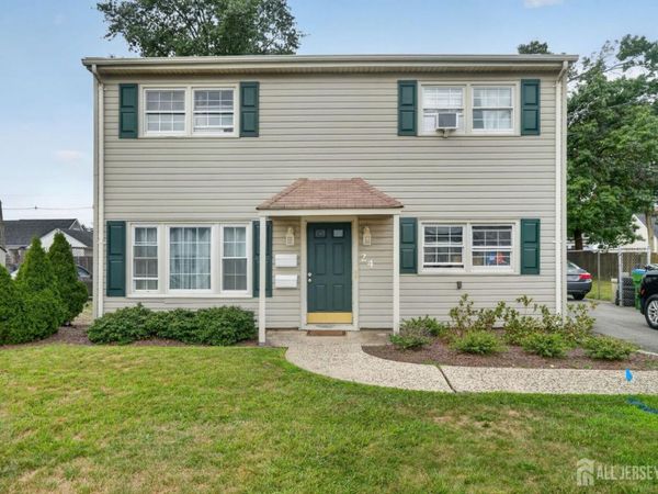 24 Hillcrest Avenue, Edison, NJ 08817