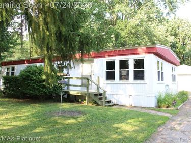 441 Cherokee Bend, Genoa Township, Mi 48843