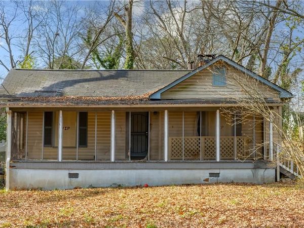 2965 Pearl Street , East Point, GA 30344