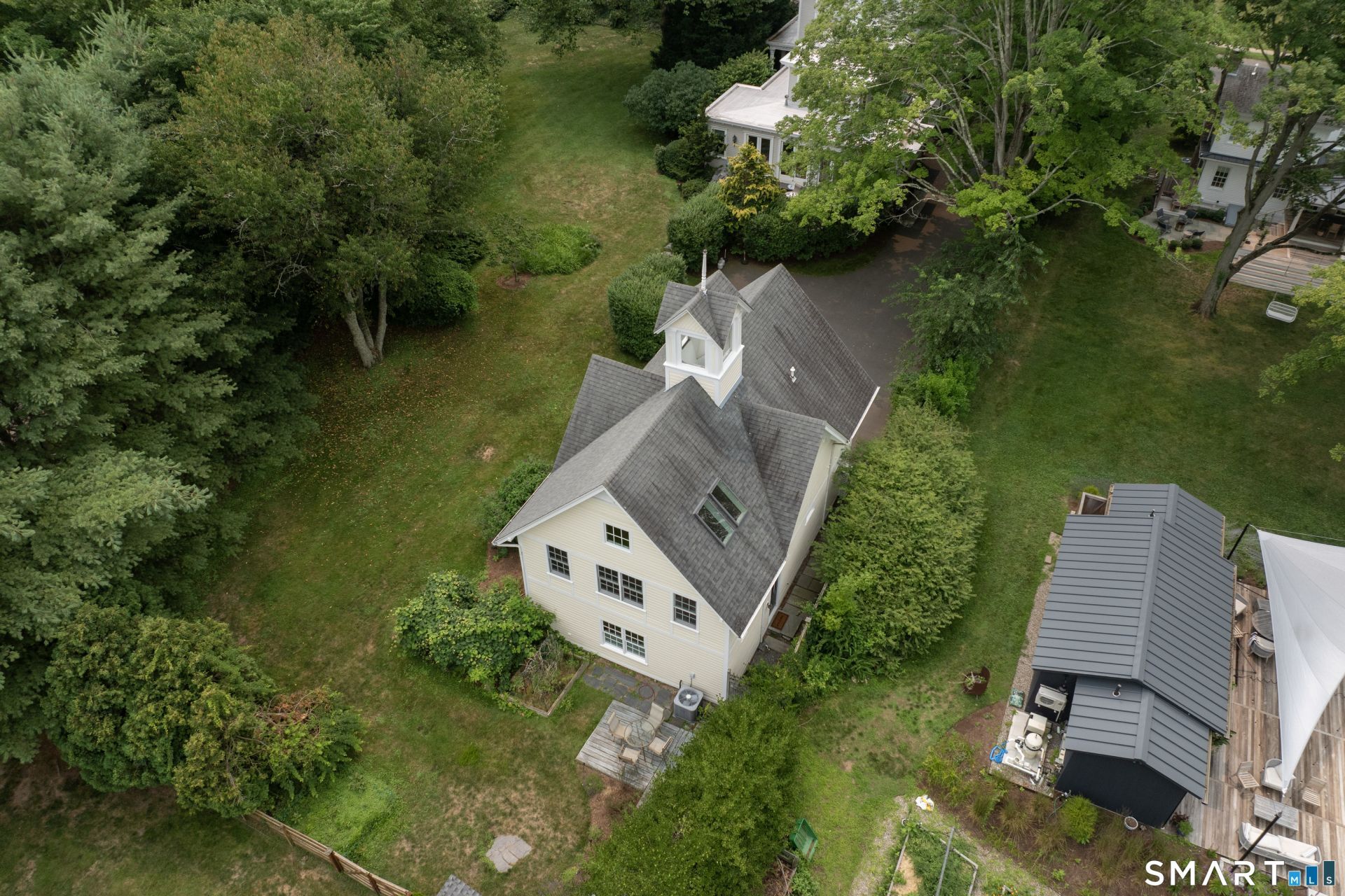 200 Whitfield, Unit Carriage H, Guilford, CT 06437 Main Photo