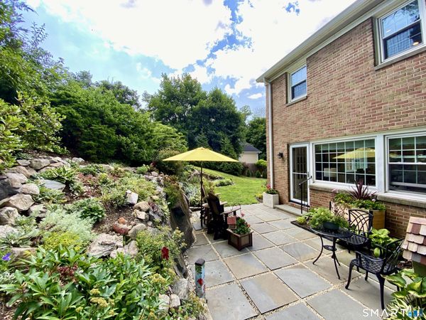 55 Heritage Hill, Unit 55, New Canaan, CT 06840