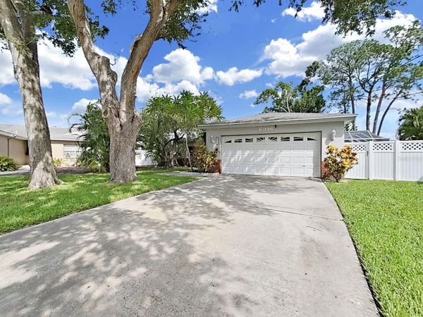 6996 122ND DRIVE , LARGO, FL 33773