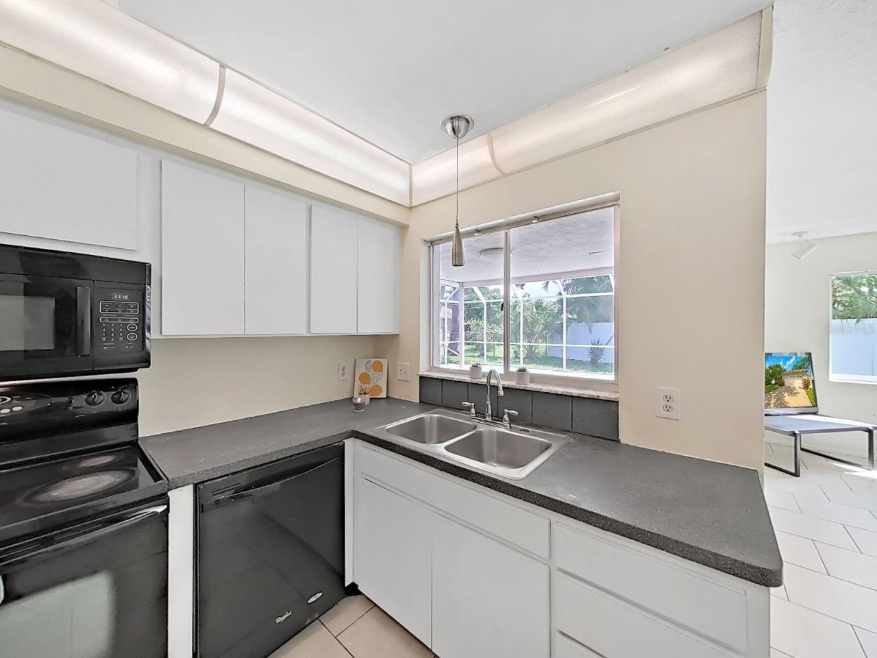 6996 122nd Drive, Largo, FL 33773 Photo