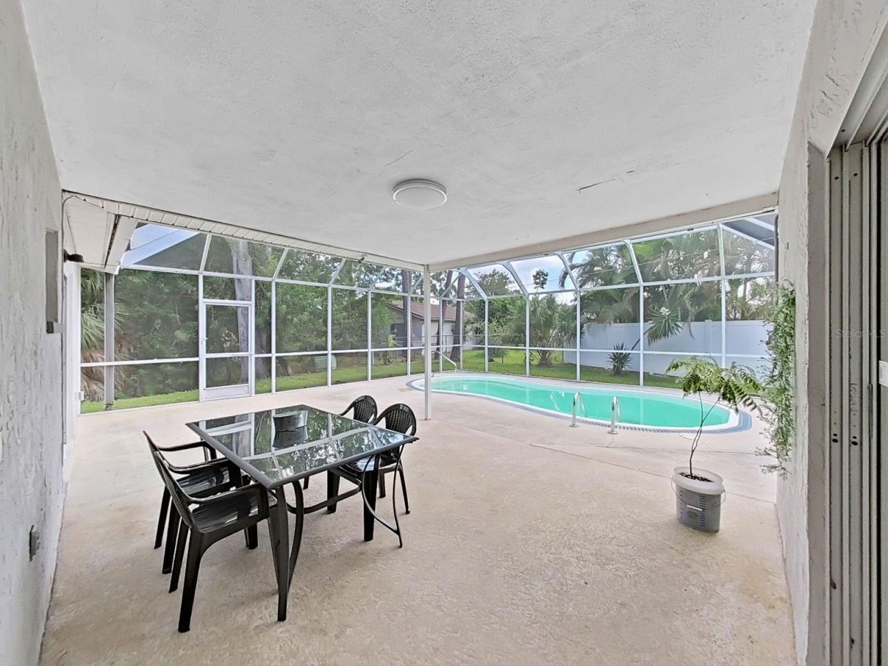 6996 122nd Drive, Largo, FL 33773 Photo