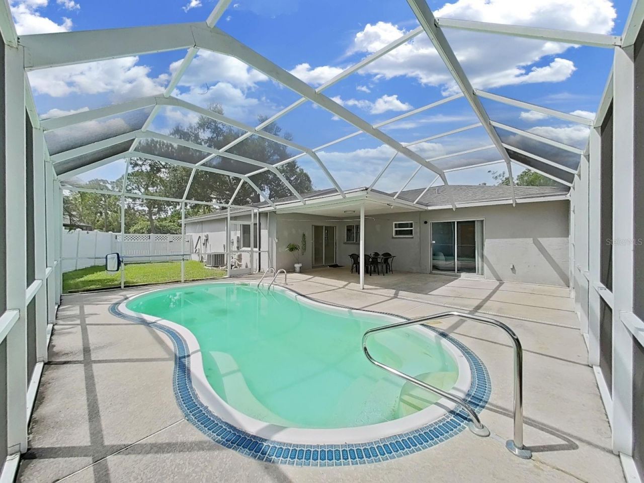 6996 122nd Drive, Largo, FL 33773 Photo