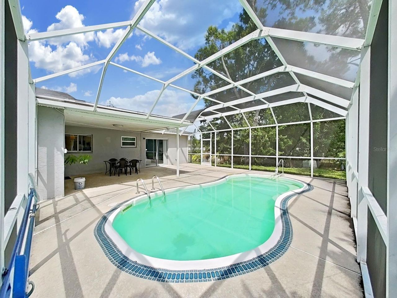 6996 122nd Drive, Largo, FL 33773 Photo
