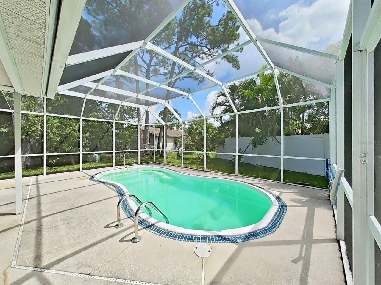 6996 122nd Drive, Largo, FL 33773 Photo