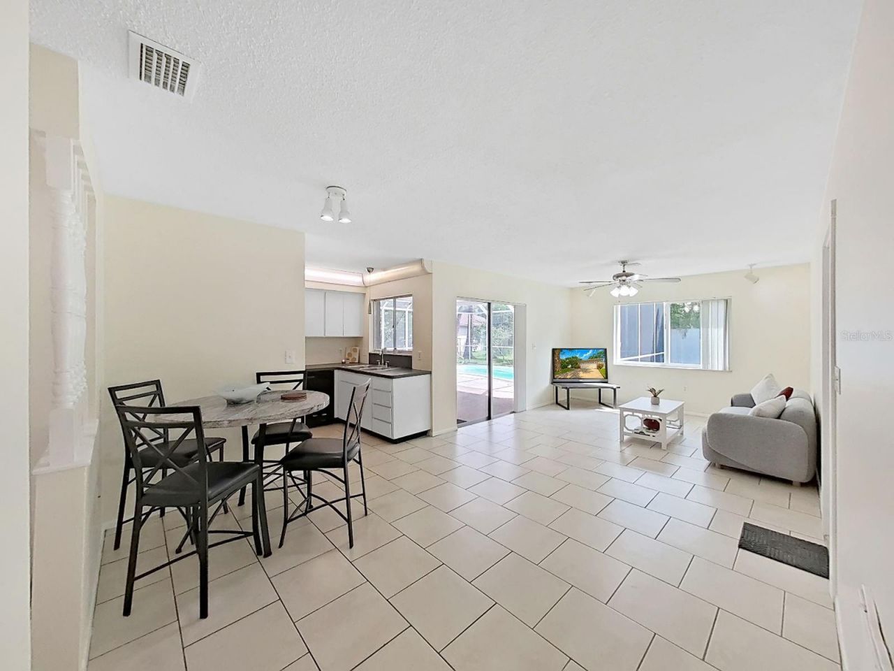 6996 122nd Drive, Largo, FL 33773 Photo