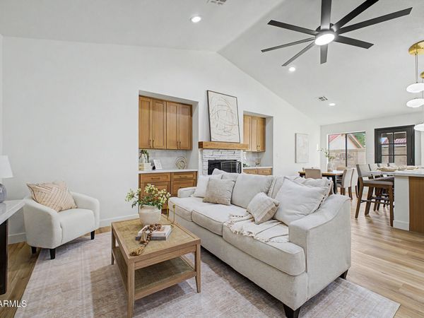 490 E SAN REMO Avenue, Gilbert, AZ 85234