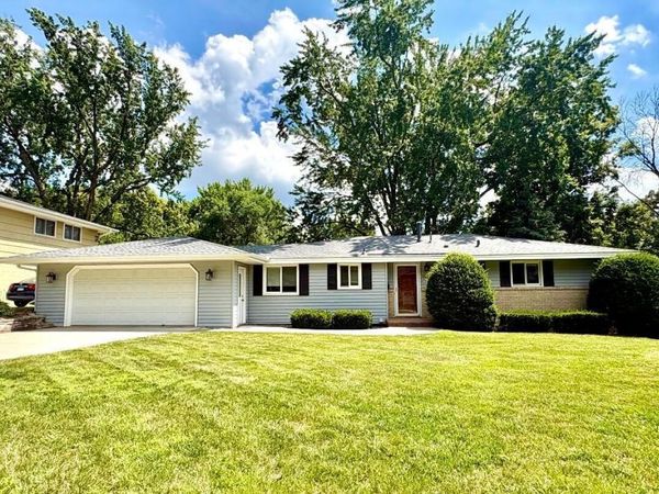 2009 W 83rd Street, Bloomington, MN 55431