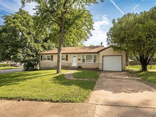 1115 Forestwood Drive, Ferguson, MO 63135