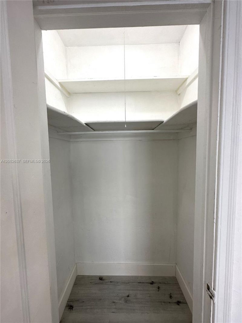 955 Bay Dr , Unit 7, Miami Beach, FL 33141 Photo