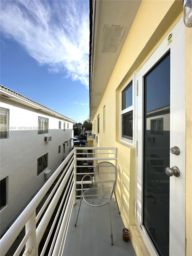 955 Bay Dr , Unit 7, Miami Beach, FL 33141 Photo