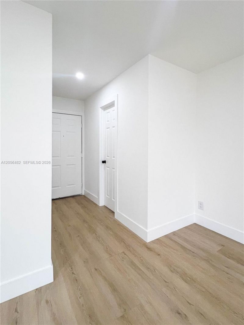 17911 NW 68th Ave, Unit O207, Hialeah, FL 33015 Photo