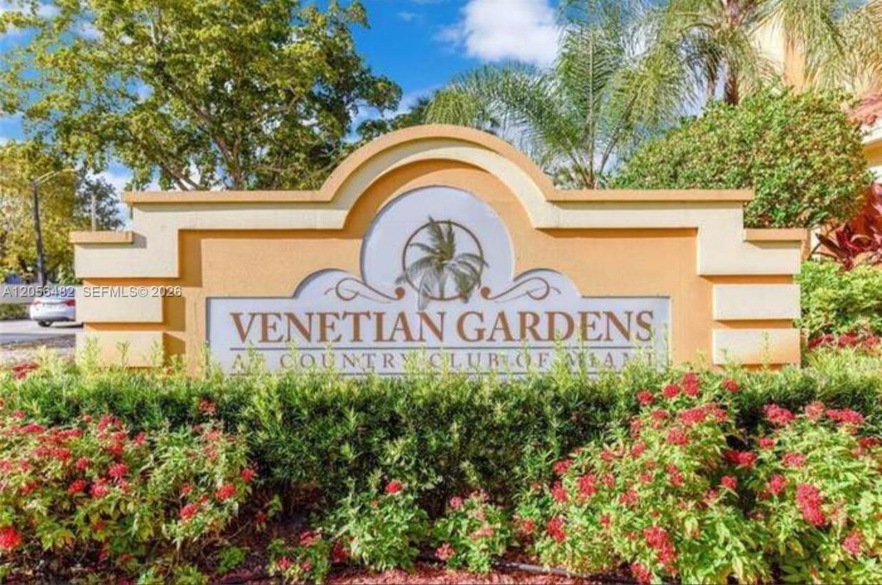 17911 NW 68th Ave, Unit O207, Hialeah, FL 33015 Photo